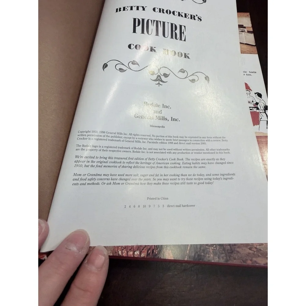 Betty Crocker's Picture Cookbook, Facsimile Edition by Betty Betty Crocker...